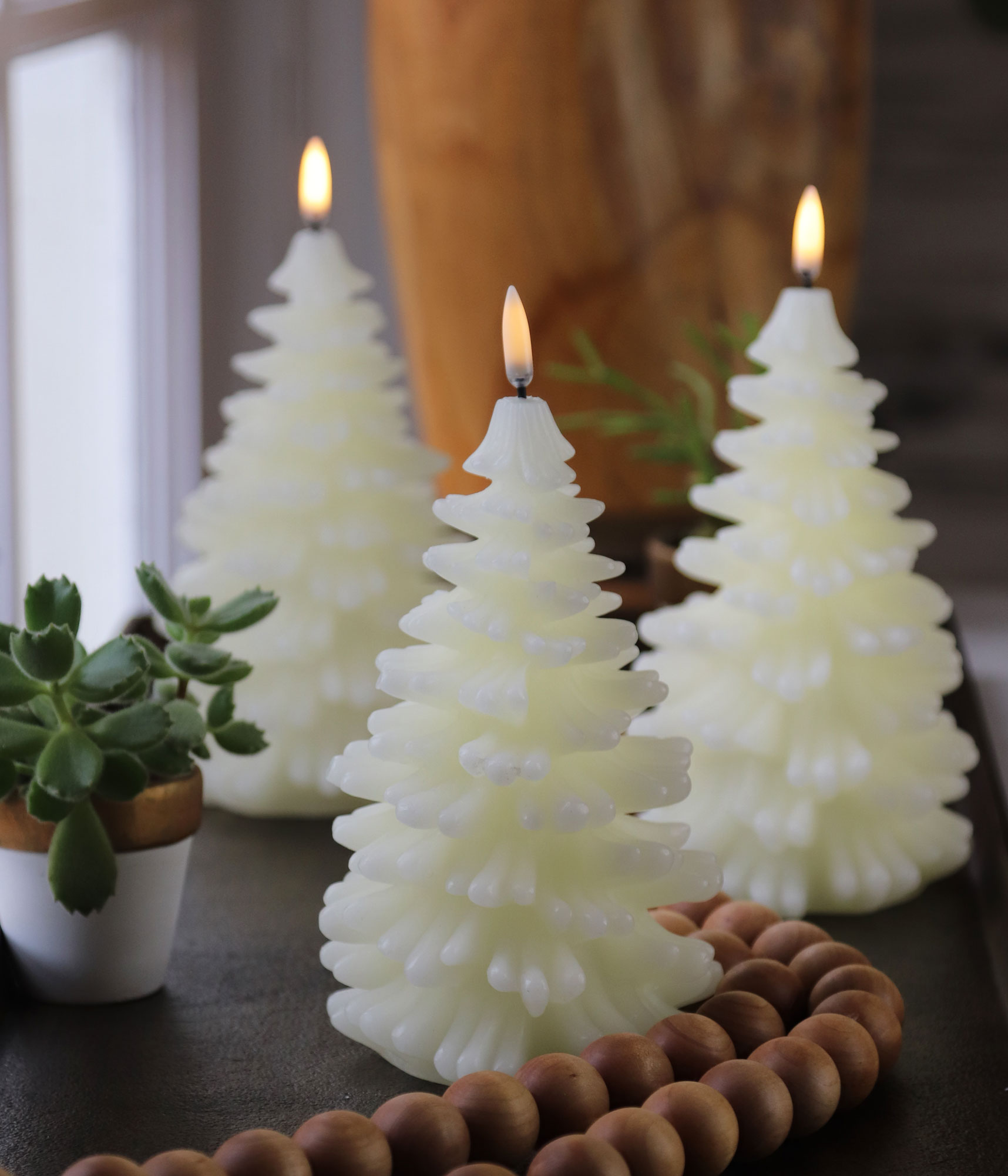 Uyuni 4.25 x 8 Inch Ivory Christmas Tree Candle - Remote