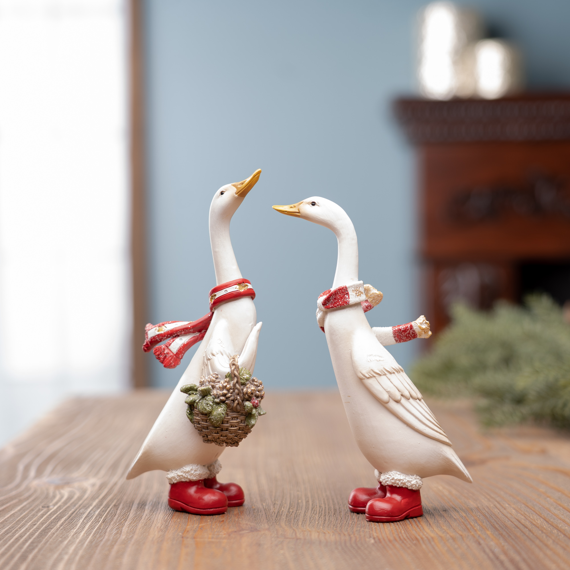Christmas Goose Figurine Set of 2 Assorted Resin 6 6.5 Inch