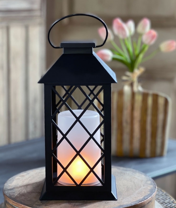 Candle lantern - Battery operated lantern with timer