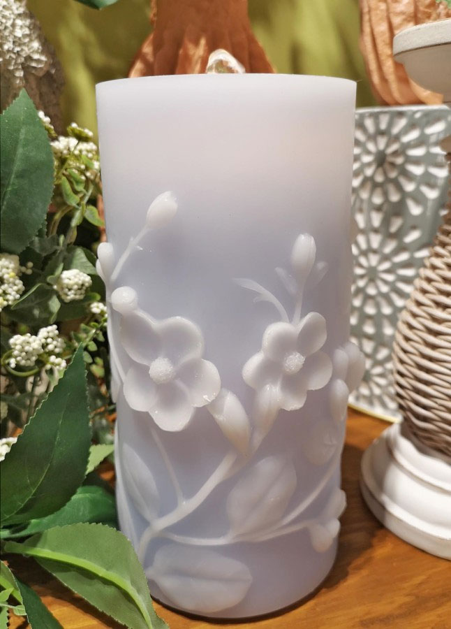 Lavender Wax With Jasmine Floral Design Aquaflame Fountain Candle