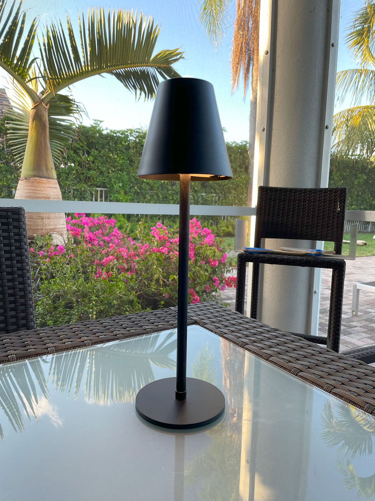 LED Cordless USB Rechargeable Indoor/Outdoor Patio/Table Lamp - Black