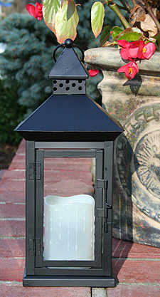 Hurricane lantern battery operated