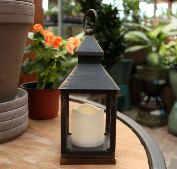 Candle lantern - Battery operated lantern with timer