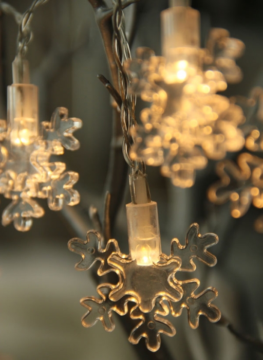 Battery Operated Led Snowflake String Lights 6 5 Feet Snowflake Lights Large 2 512x700 Jpg